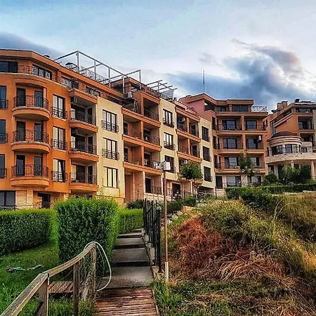 Апартамент Vip Sunrise